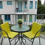 Domizil Strandburg App 6 *